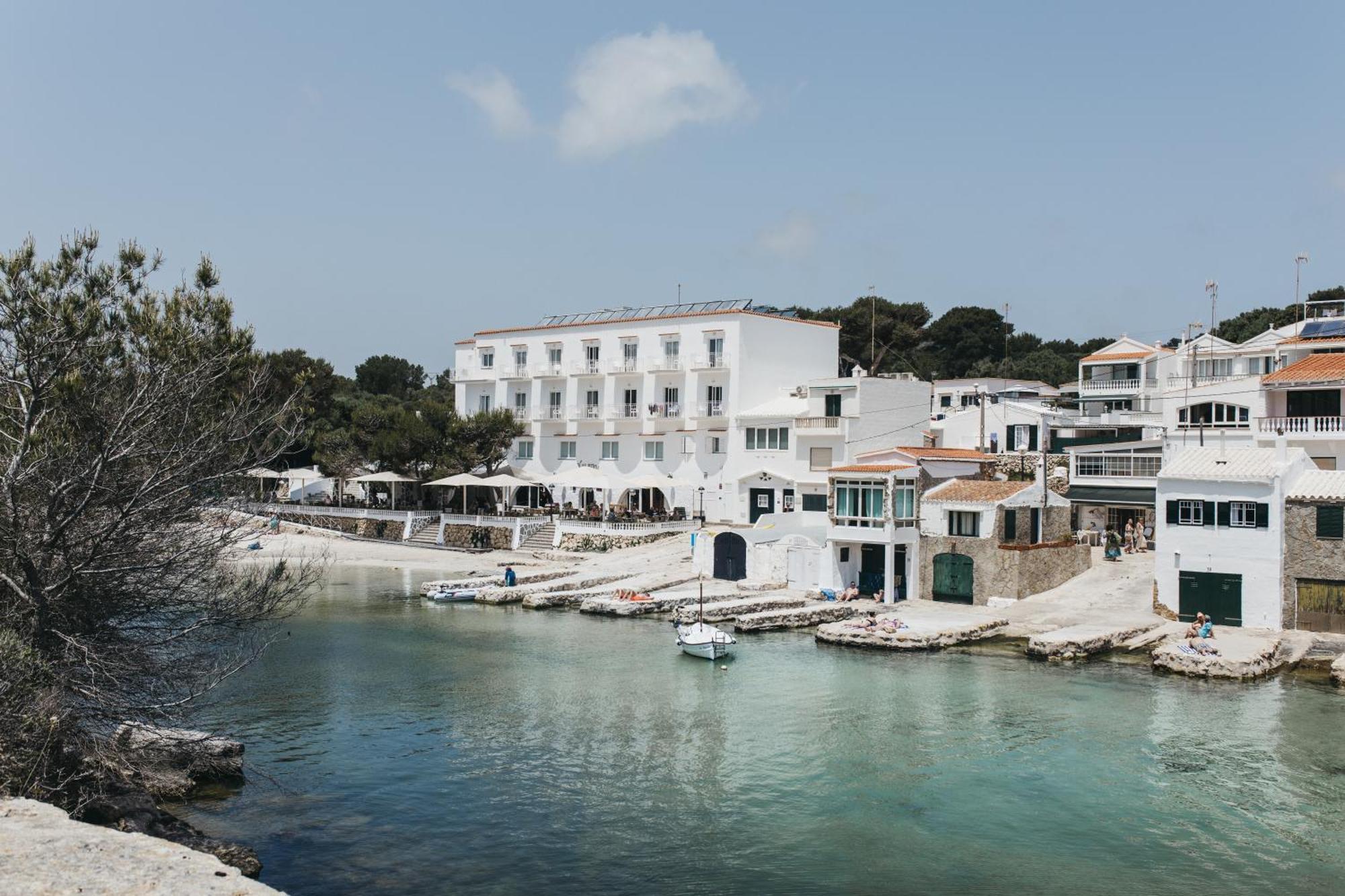 Hostal Xuroy Cala Alcaufar Ngoại thất bức ảnh