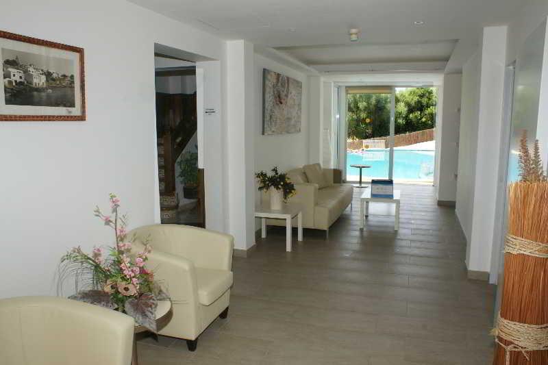 Hostal Xuroy Cala Alcaufar Ngoại thất bức ảnh